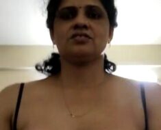 8b1tywevi62l Randi mature bhabhi handjob and blowjob in hotel