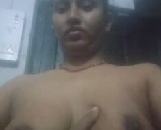 is0tlaro1z42 Desi bhabhi fingering