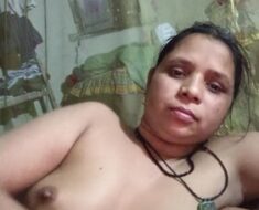 5spwtpekeocl Desi Bhabhi Romance and Blowjob with Hubby Before Hard Fuck