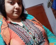 8g8v0zb4yv6i Desi bhabhi showing