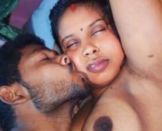 rebns1j64805 Desi Bhabhi Ko Raat Me Bohat Maje Se Chudai ki