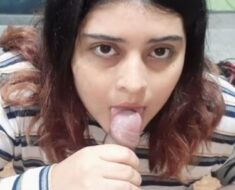 hh0qhxesslm9 Beautiful And Sexy Desi Girlfriend Licking Cock and Hardcore Blowjob