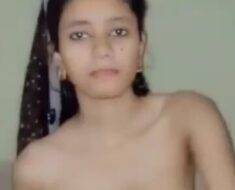 ytpb8xlrc1a7 Desi cutie bathng🔥🔥