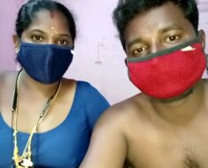 1724139921 Busty Aunty Pic South Indian 🥻 Tamil Aunty Show Her Big Boobs 👅 With Husband