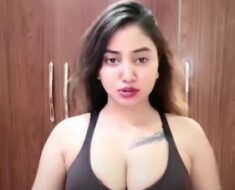 xjys5y82064e Senorita Live on Tango Teasing Her Boobs and Ass ~ 17 Mins