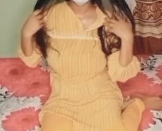 ifu4e5dy73y7 Bangladeshi Famous Masked Hotwife Showing Both Hole