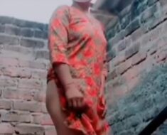 14pdd3n3fafe Desi Village Wife Nude Bath