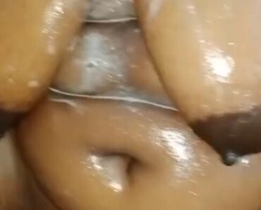 Tamil Thick Girl Cleaning Pussy Hair With Conversation 7 kjbfjym6pokn Tamil Thick Girl Cleaning Pussy Hair With Conversation