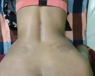 ze0cfo7sm67v Desi Shy Wife Reverse Riding