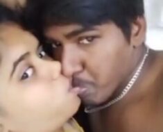 f88vnampvfsh Tamil College Couple Kissing