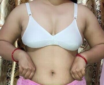 Desi Horny Busty Milf Aunty Homemade Full Nude Selfie Pics Set 5 7323ygbcp9m9 Desi Horny Busty Milf Aunty Homemade Full Nude Selfie Pics Set