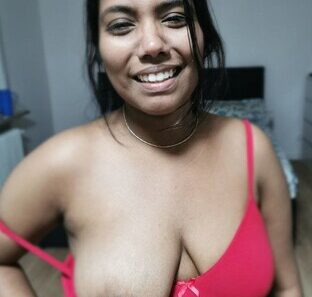 NAUGHTY SOUTH INDIAN MILF 😍 PRIVATE NUDES 1 n5dzyxc6sm0l NAUGHTY SOUTH INDIAN MILF 😍 PRIVATE NUDES
