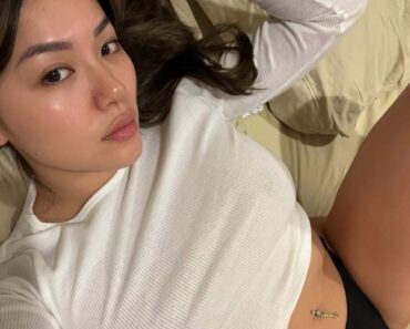 Beautiful Asian Horny Babe Giving Blowjob Fucking Hard From Bheind 4Videos+Pics 7 1743277395 IMG 2 Beautiful Asian Horny Babe Giving Blowjob Fucking Hard From Bheind 4Videos+Pics