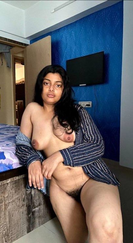 Exclusive Beautiful Wife Hot Boobs Sexy Ass Fingering Pussy Giving Blowjob Videos+Pics Old+New