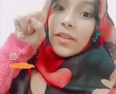 0mgt494im6ak Young Hijabi GF Pressing Boobs Rubbing Pussy 4 Clip