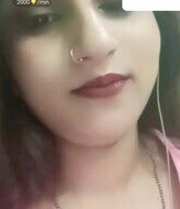 cw1sr52e20v6 Chamet MiLF Miss Pooja Boob Show on Live
