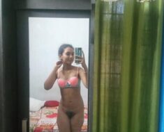 kybdl7b7hl7v Slim mallu girl