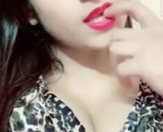 ohd8u7ze5z71 _yours_ Showing Boobs on Chamet Live ~ with Face