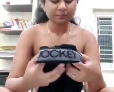 10fjqkk73s2l Slut GF With BF Under Wear