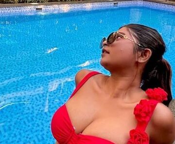 Beautiful Girl Showing Hot Boobs Press Shaved Pussy Striping Videos+Pics 4 1746090419 IMG 1 Beautiful Girl Showing Hot Boobs Press Shaved Pussy Striping Videos+Pics