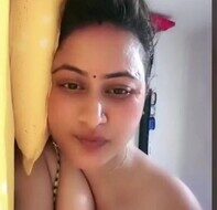 bi5owxgr4nkb Crystal Boob Show on Live With Face