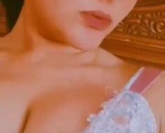 duv0p5siygzq Beautiful Sexy Tanker Gf Showing