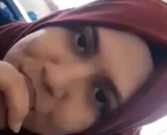 fssk2vqpajv0 Hijabi Gf Sucking After Class
