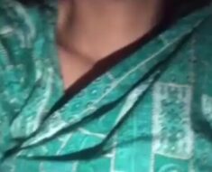 li4wshfbdxfs Village Mal Fingering