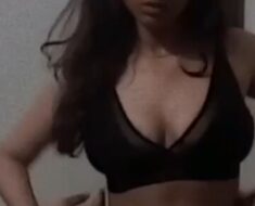 riml5y5te4zs Sexy Indian Girl In Thong Showing Boobs