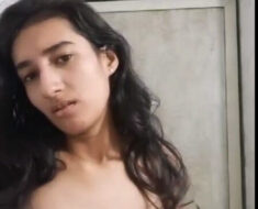 tis13qudw8zk Beautiful gf playing with boobs