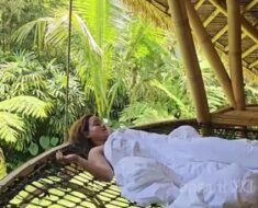 4e9iv8qw5g4j DK Insane Nude Masturbating in Vacation Resort ~ App Content