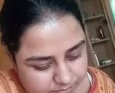 6bhze47kzeax Bhabi Showing Her Bigboobs