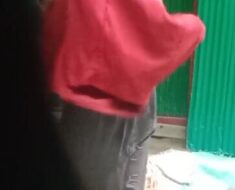 7wb2hsfszsp7 Aunty Bathing Captured
