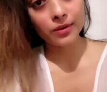 f0dpy6diifxq Supermodel Satarupa Pyne aka Nefertiti Hot Cleavage Show on Tango Live