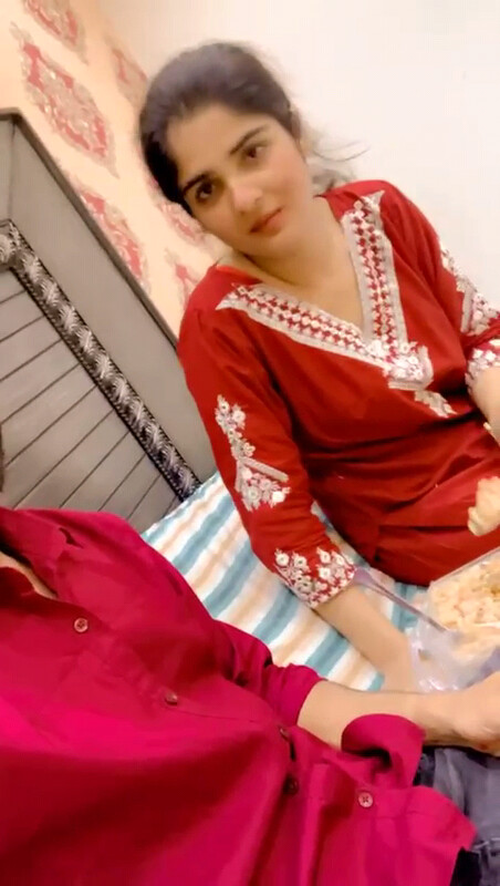 Beautiful girl mms,sucking dick and romance with bf