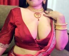 svtq7org74af Desi Very Beautiful Cute Homemade Model Sexy Saree Strip Nude Show & Sexy Lingerie Pics & 7 Videos Collection