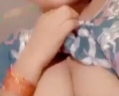 v68v2bp3szr2 Paki lady showing big boobs 🔥🔥