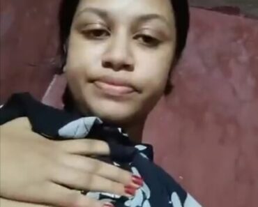 48fs1psi7g6z Shy GF Pressing Boobs 3 Clip