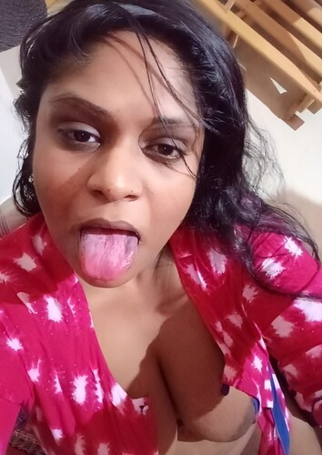 BBW INDIAN BUSTY WIFE 🥵 PICS VIDEO COLLECTION