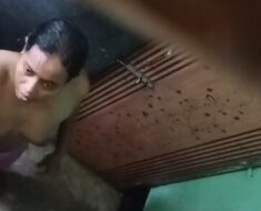 b346o3nakz9g Bhabi Bathing Captured By Devar