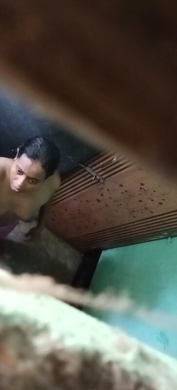 Bhabi Bathing Captured By Devar